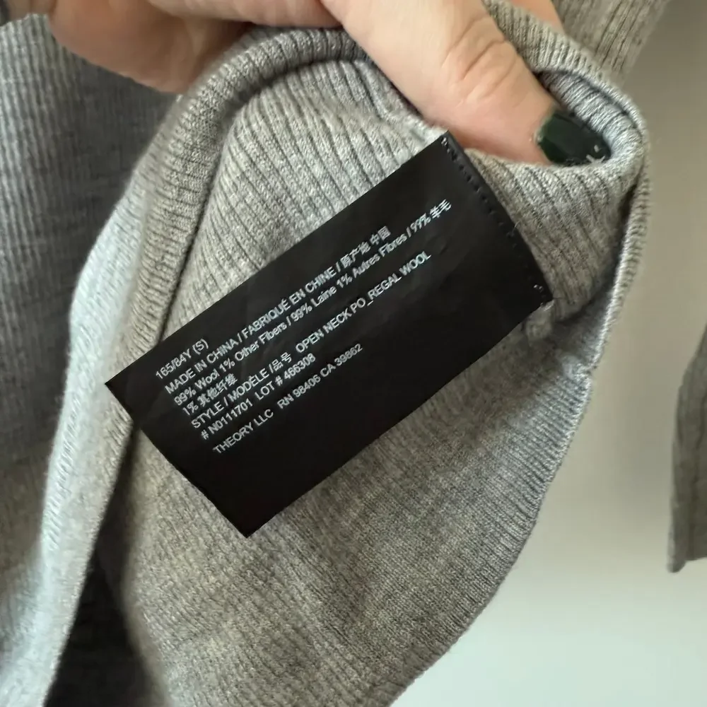 Theory • Grey Melange Regal Wool Scoop Neck Sweater - Picture 7 of 7